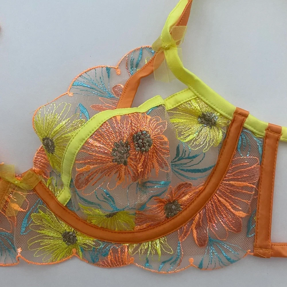 ๐ฅHOST PICK๐ฅ NWT For Love and Lemons ๐ Waterlily Bra - Picture 5 of 6